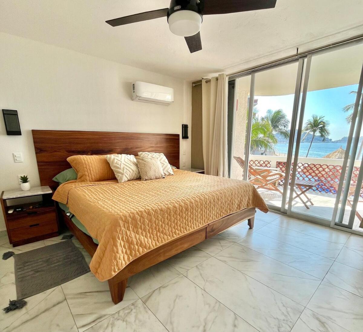 Spacious Apartment In Manzanillo Right On The Beach Buitenkant foto